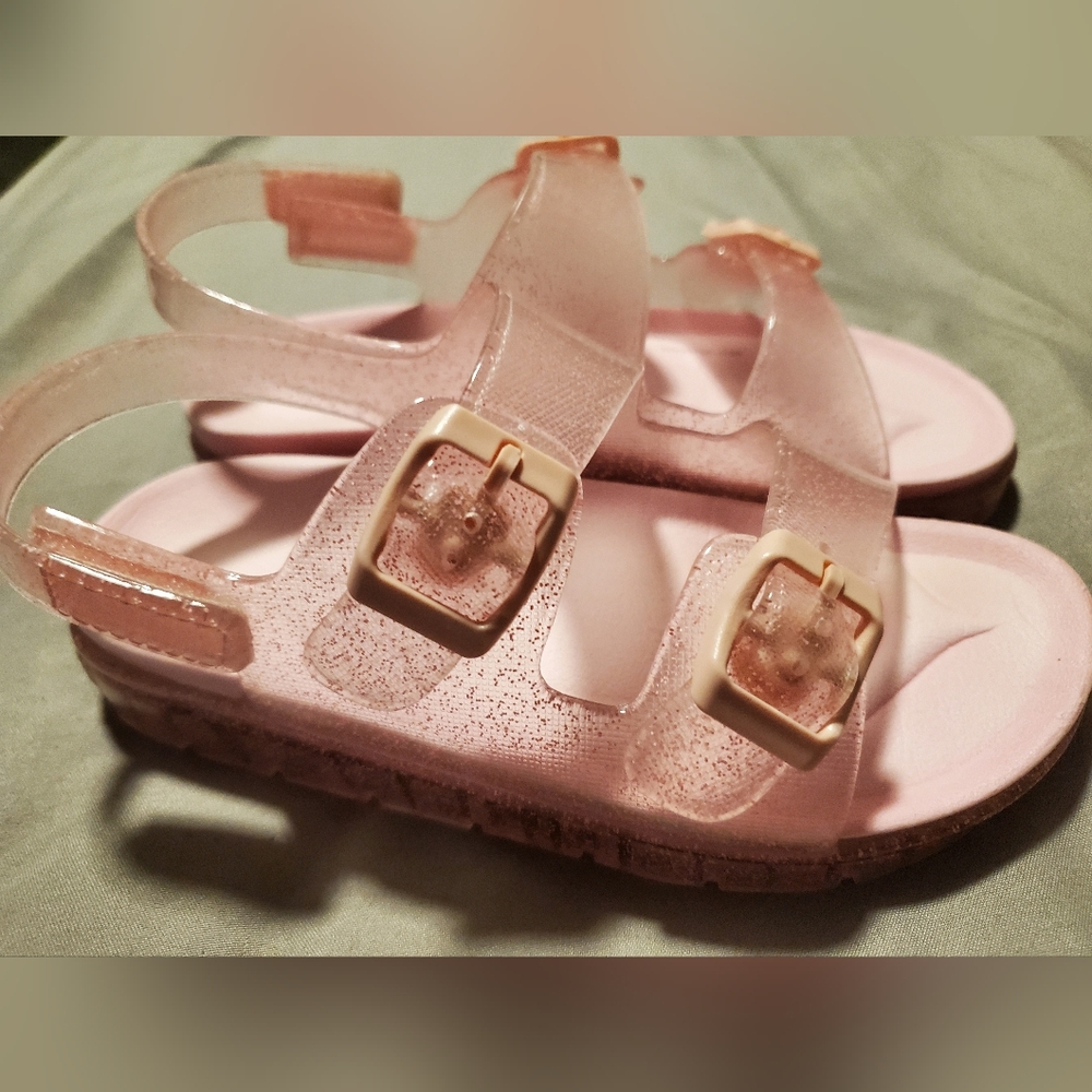 Sandals - Picture 3 of 4